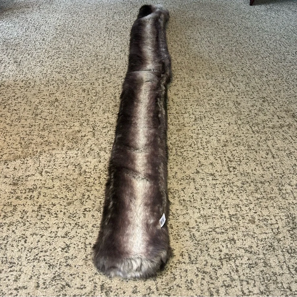 NWT Jaclyn Smith Brown Quad Faux Fur Scarf
